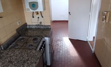 Departamento en alquiler de 2 dormitorios en Monte Castro