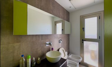 OFICINA EN VENTA DE PISO EXCLUSIVO EN EL CENTRO