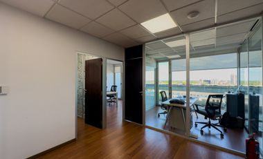 OFICINA EN VENTA DE PISO EXCLUSIVO EN EL CENTRO