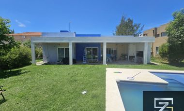 Casa en venta de 3 dormitorios c/ cochera en Los Talas