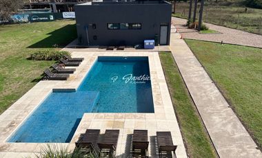 Departamento en venta de 1 dormitorio CARPINCHOS DE OTAMENDI Sé Dueño
