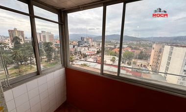 Amplio departamento en venta a pasos de plaza Belgrano