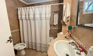 Venta casa 3 ambientes gran parque Apto Credito