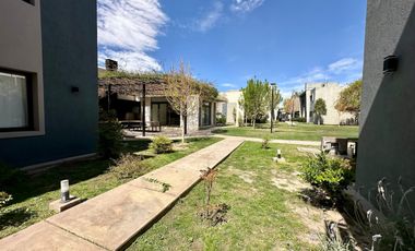 Departamento en venta de 2 dormitorios c/ cochera en Luján de Cuyo