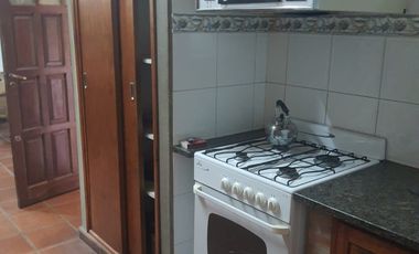 Casa en alquiler temporario de 2 dormitorios c/ cochera en Villa Cura Brochero