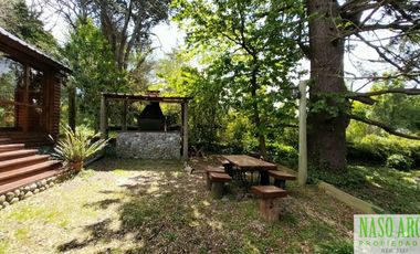 CABAÑA CON QUINCHO Y PISCINA EN VENTA EN SIERRA DE LOS PADRES. GAS NATURAL