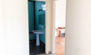 VENTA EN V. BALLESTER - PH C/TERRAZA a REFACCIONAR