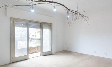 VENTA EN V. BALLESTER - PH C/TERRAZA a REFACCIONAR
