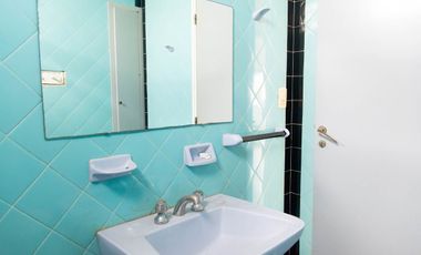 VENTA EN V. BALLESTER - PH C/TERRAZA a REFACCIONAR