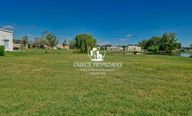 Venta Lote. APTO CRÉDITO. Las Casuarinas, Pilar del Este.