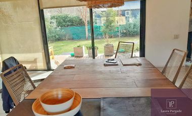 Casa en venta de 3 dormitorios c/ cochera en San Martin de los Andes