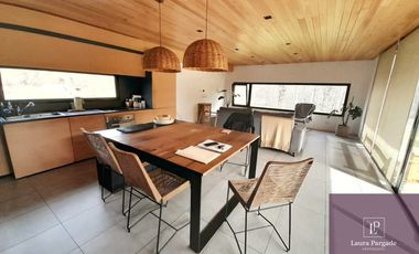 Casa en venta de 3 dormitorios c/ cochera en San Martin de los Andes