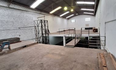 VENTA DEPÓSITO/ GALPÓN CON OFICINAS