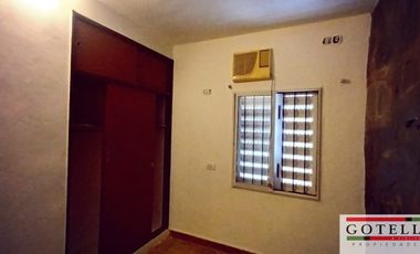 Venta Monte Grande Casa Centrica de 3 dormitorios 2 baños c/ cochera y patio
