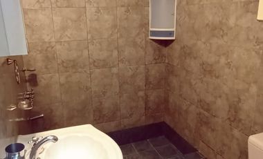Venta Monte Grande Casa Centrica de 3 dormitorios 2 baños c/ cochera y patio