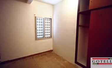 Venta Monte Grande Casa Centrica de 3 dormitorios 2 baños c/ cochera y patio