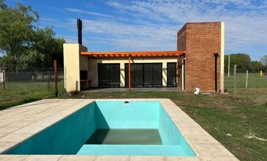 Quincho Con Pileta Estrenar L.v.lopez