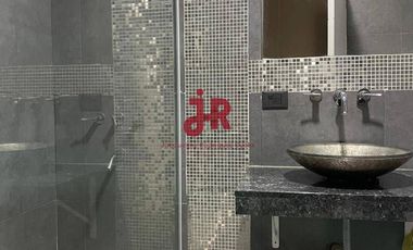 CODIGO 687 - 4 DORMITORIOS EN SUITE CON PILETA Y GARAGE - ZONA ALAMOS PINAMAR