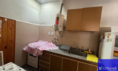 Casa en venta de 2 dormitorios c/ cochera en Costa Azul