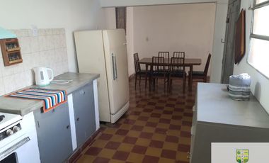 Casa en alquiler temporario de 2 dormitorios c/ cochera en Villa Cura Brochero