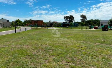 OPORTUNIDAD Increíble Lote en esquina Barrio Santa Lucia, Pilar del Este.