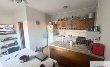 Ph en primer piso por escalera, 4 ambientes con terraza, Ciudadela Norte.