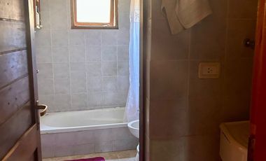 FINA PATAGONIA. Casa en venta de 3 dormitorios c/ cochera en San Martin de los Andes