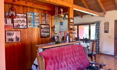 FINA PATAGONIA. Casa en venta de 3 dormitorios c/ cochera en San Martin de los Andes