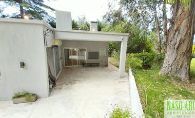 RETASADA - Propiedad de primer nivel en venta en Sierra de los Padres. Gas Nat.
