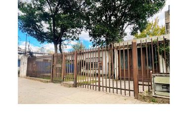 CASA - ZONA COMERCIAL