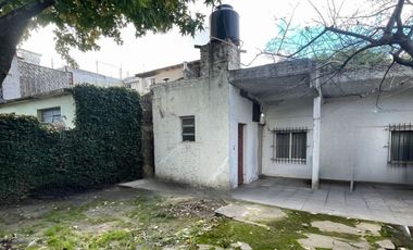 CASA - ZONA COMERCIAL