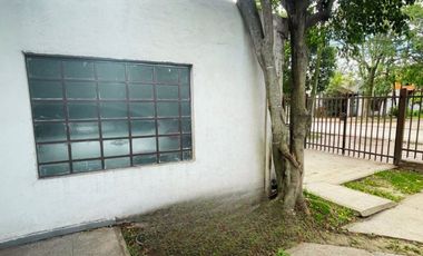 CASA - ZONA COMERCIAL