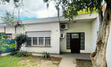 CASA - ZONA COMERCIAL