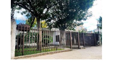 CASA - ZONA COMERCIAL