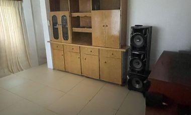 CASA - ZONA COMERCIAL