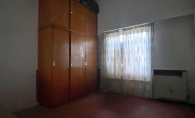 CASA - ZONA COMERCIAL