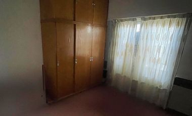 CASA - ZONA COMERCIAL