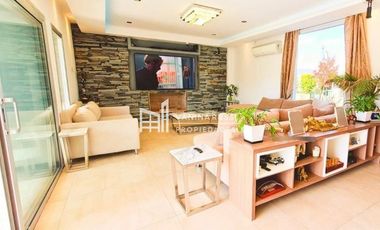 Casa en alquiler de 4 dormitorios c/ cochera en Nordelta Los Lagos