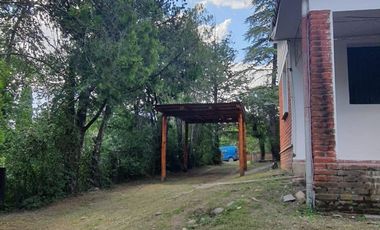 Casa en alquiler temporario de 2 dormitorios c/ cochera en San Lorenzo
