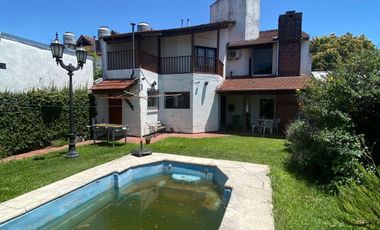 Casa en venta de 4 dormitorios c/ cochera en San Miguel