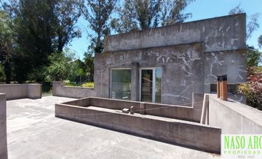 Moderno Chalet en vente en Sierra de los Padres. Gas natural conectado