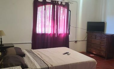 Casa en alquiler temporario de 2 dormitorios c/ cochera en San Lorenzo