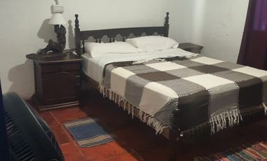 Casa en alquiler temporario de 2 dormitorios c/ cochera en San Lorenzo