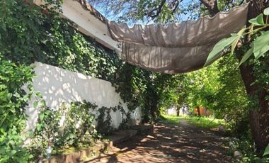 Casa en alquiler temporario de 2 dormitorios c/ cochera en San Lorenzo