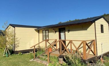 FINA PATAGONIA. Casa en venta de 2 dormitorios en San Martin de los Andes