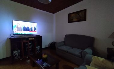 Oportunidad. Venta Chalet 3 ambientes con garaje y quincho