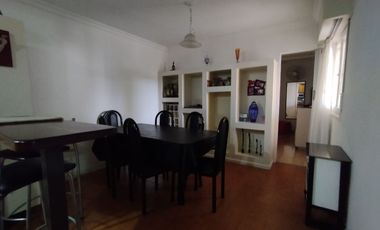 Oportunidad. Venta Chalet 3 ambientes con garaje y quincho