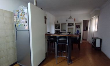 Oportunidad. Venta Chalet 3 ambientes con garaje y quincho