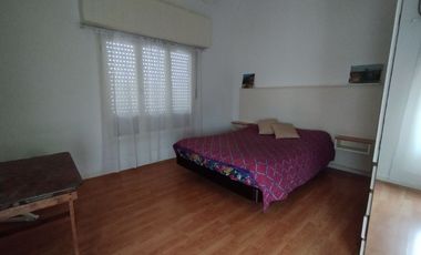 Oportunidad. Venta Chalet 3 ambientes con garaje y quincho