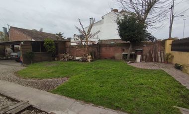 Oportunidad. Venta Chalet 3 ambientes con garaje y quincho
